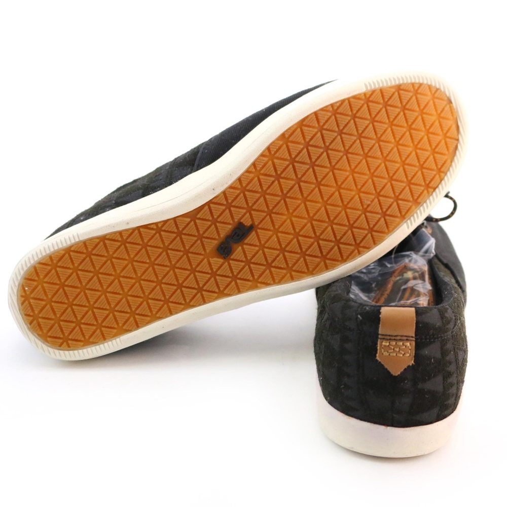 Teva Willow Slip-On Sneaker Black Boat Shoe ⛵️ - Picture 4 of 7
